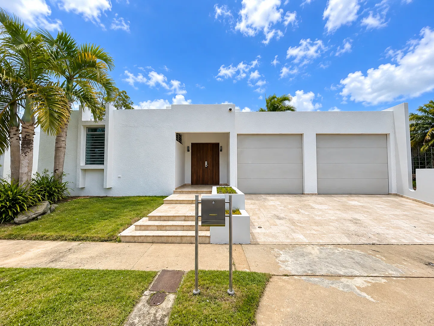 3 bed, $4,000 — Photo 2