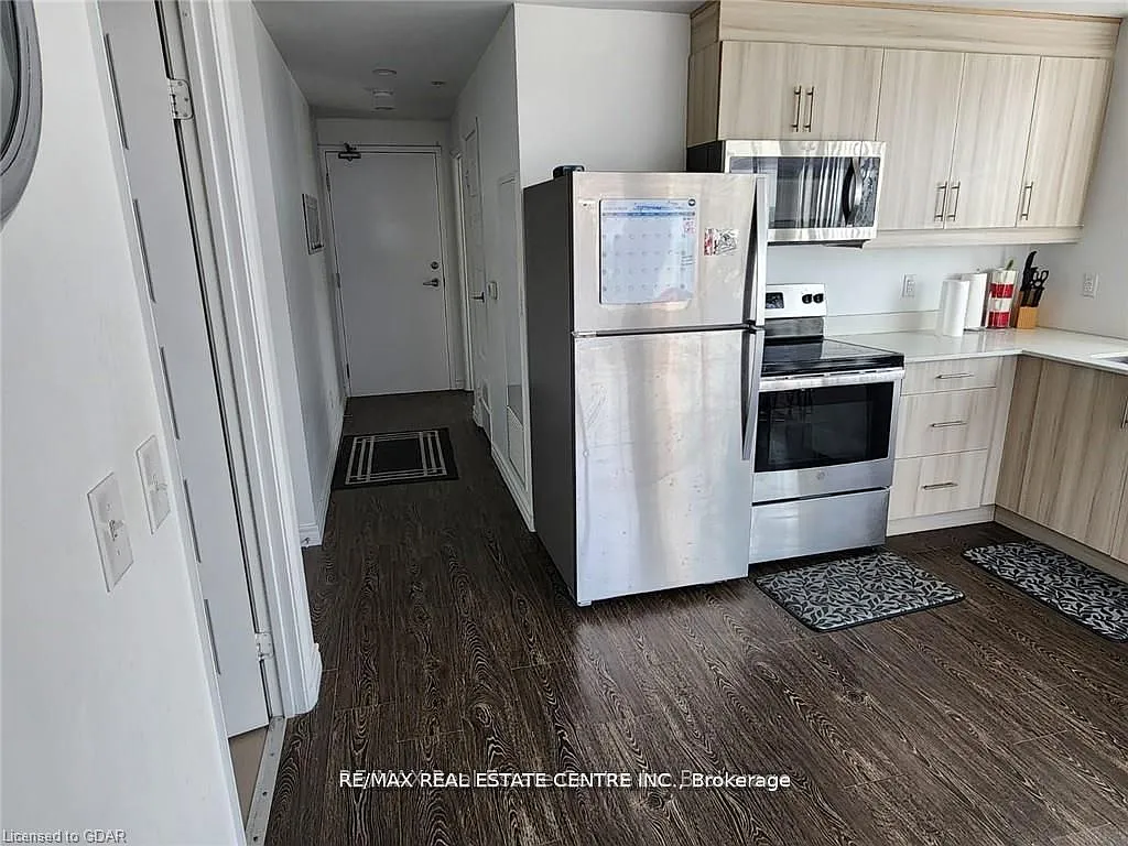 2 bed, $2,399 — Photo 2