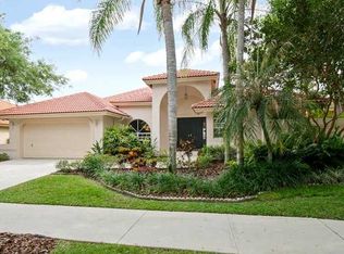 1015 Fairfax Ln, Weston, FL 33326