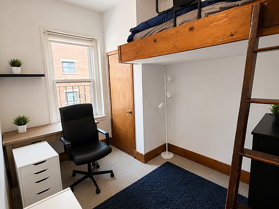 4th image of 17 Aberdeen St APT 6B