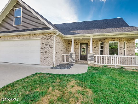 2nd image of 2022 Trenton Ct