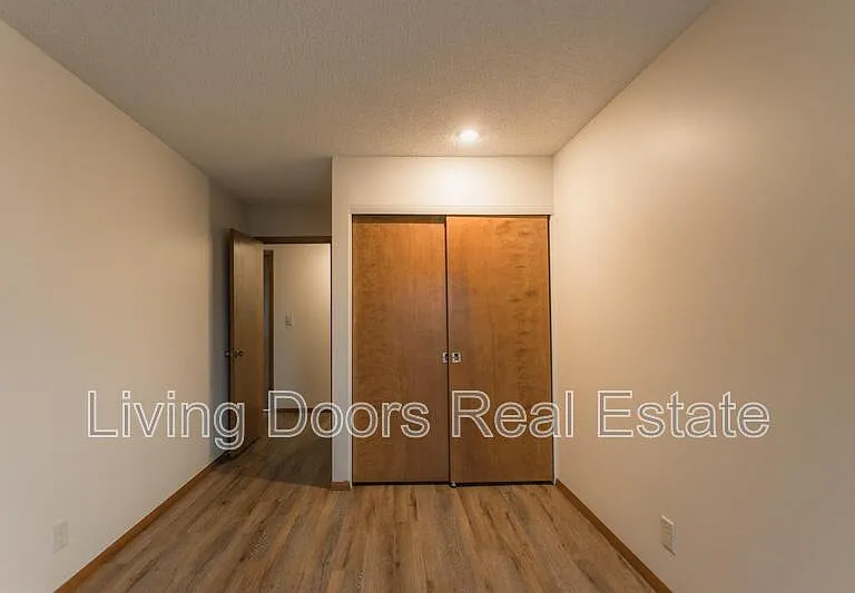 1935 N Lincoln Ave #106 — Photo 10