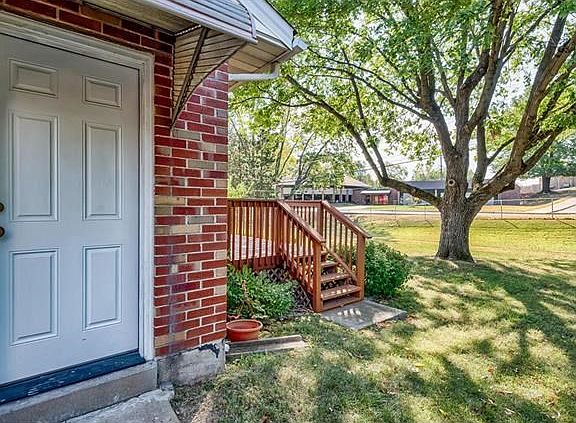 5th image of 6912 Richford Ln