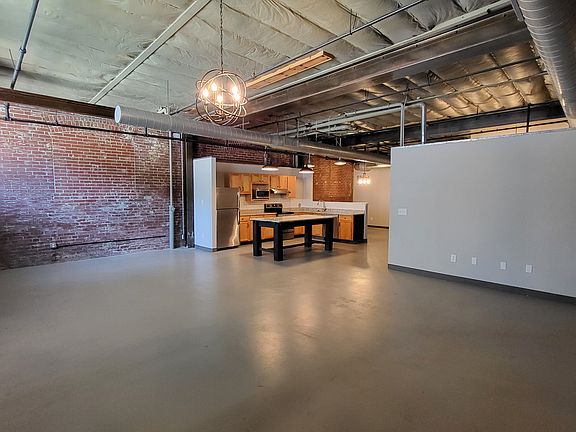 2nd image of 1445 S 18th St APT 129