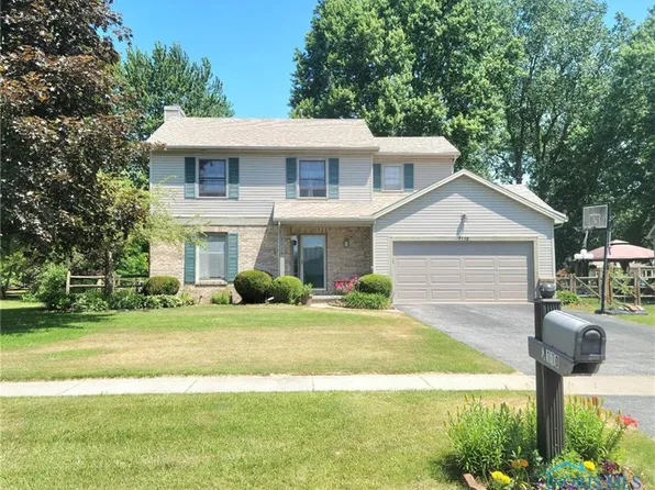 7110 Springfield Hills Dr, Holland, OH 43528