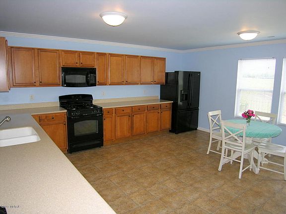 3rd image of 1432 Union Park Dr