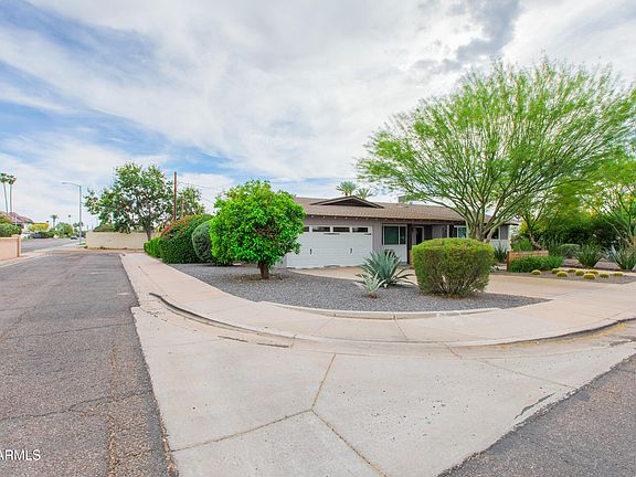 3rd image of 5541 E CHEERY LYNN Road