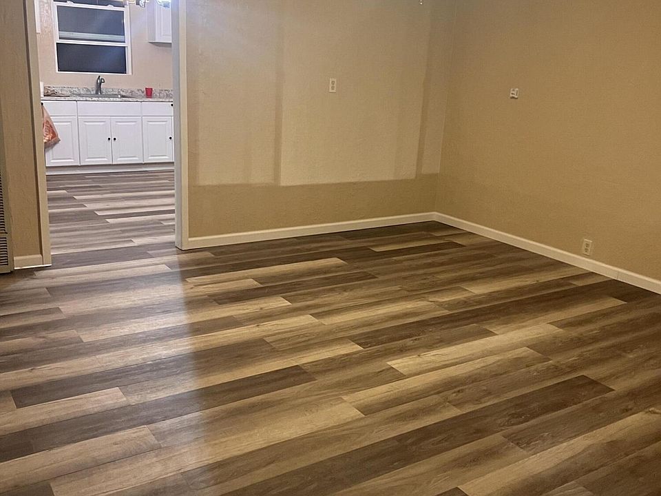 1st image of 381 E Oakland Street
