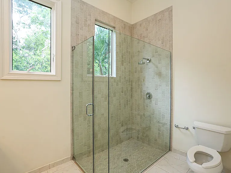 823 Cassena Rd — Photo 77