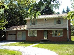 657 N 21st St, Newark, OH 43055