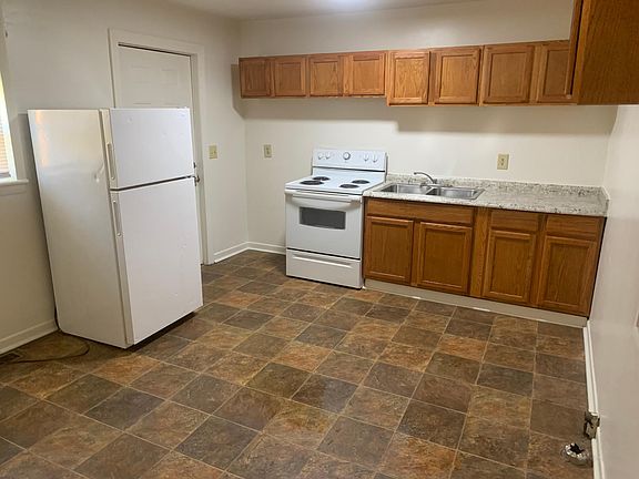4th image of 3007 Kentwood St #C