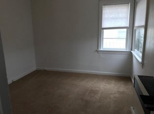 136 16th St APT B, Pacific Grove, CA 93950