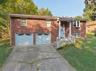 312 Anita Dr, Paducah, KY 42003