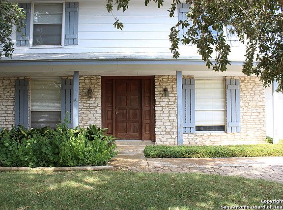 3rd image of 8107 Golden Forest Dr