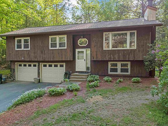 2nd image of 25 Crestwood Lane