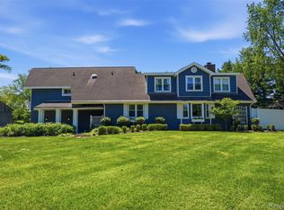 5080 Pleasant Valley Rd, Brighton, MI 48114