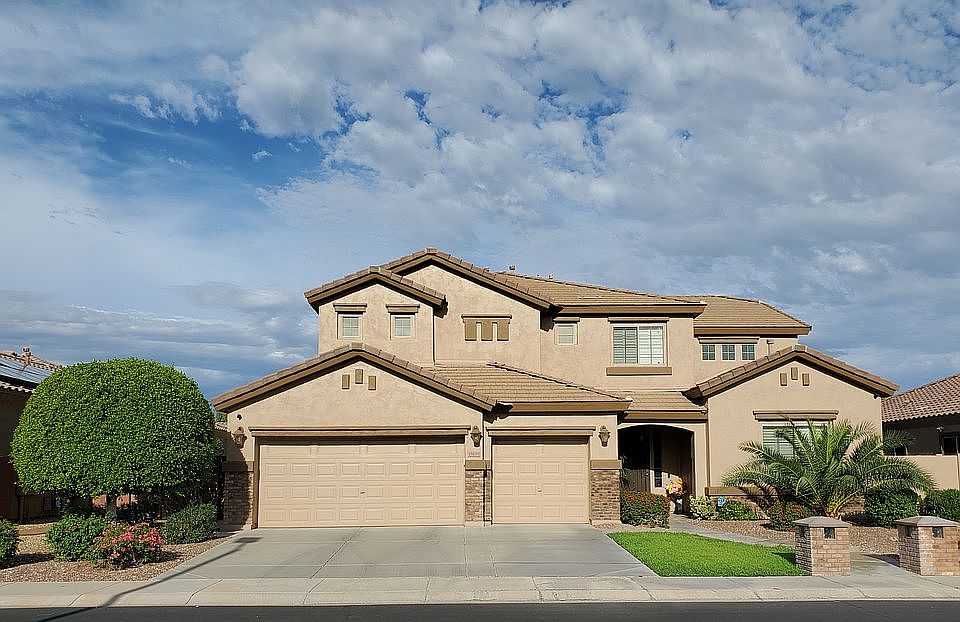 1st image of 15639 N 176th Ln