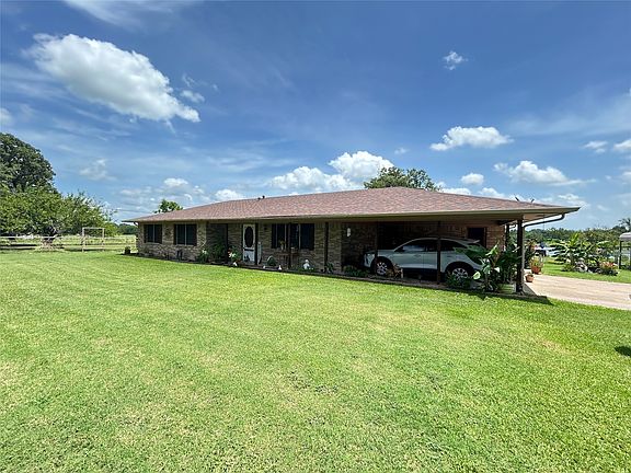 3rd image of 409 County Road 1167