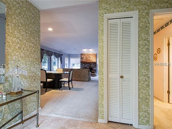 3rd image of 19 Virginia Rail Ln
