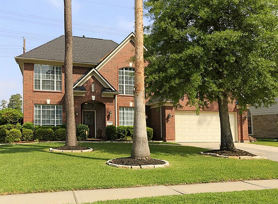 1st image of 15939 Hermitage Oaks Dr