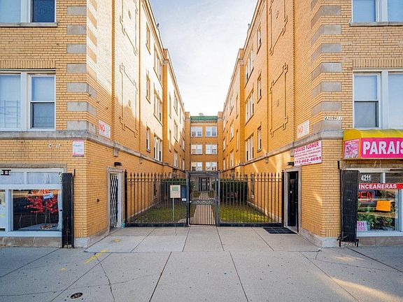 2nd image of 4205 W Fullerton Ave #93793e98c