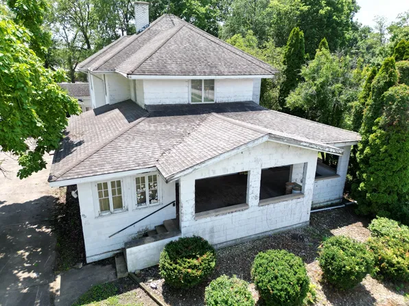 108 W Jones St, Milford, IL 60953