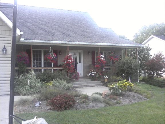 3rd image of 122 Belle Ave