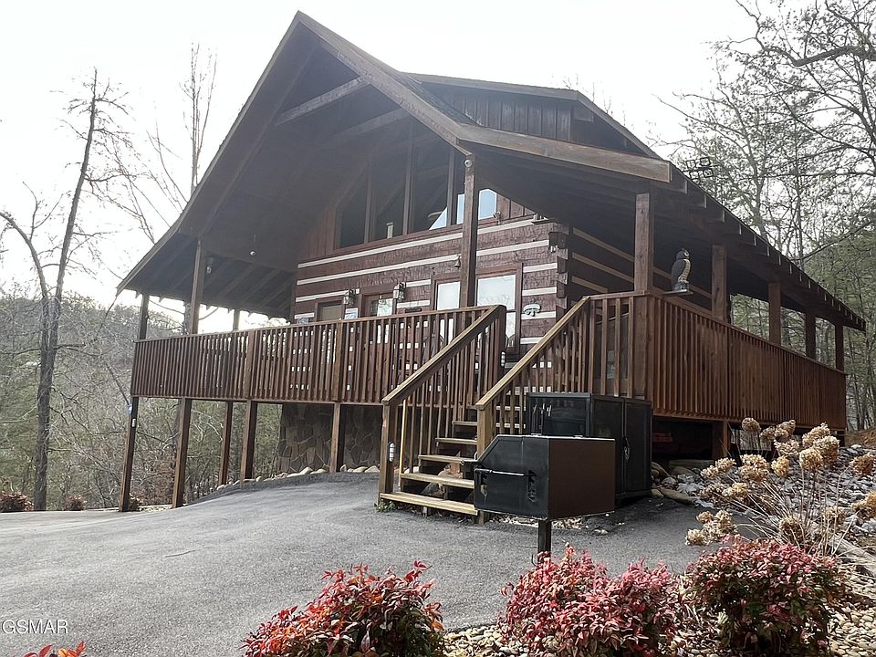 1st image of 1554 Bear Valley Rd