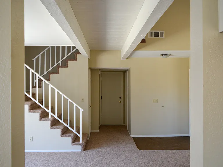 11249 Heathrow Dr — Photo 4