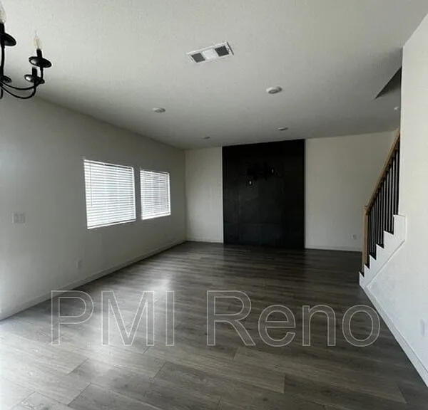 8880 Portia Dr — Photo 6