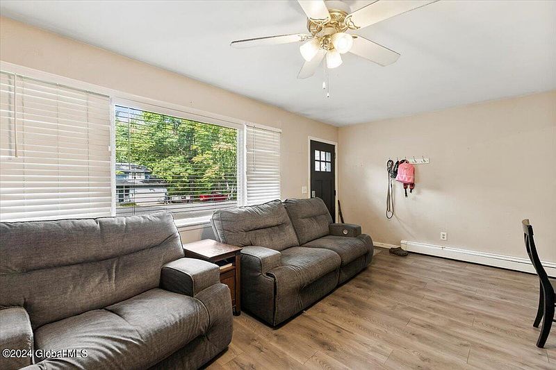 4th image of 1684 Julianne Drive