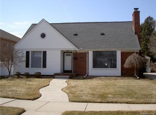 2368 17th St, Wyandotte, MI 48192