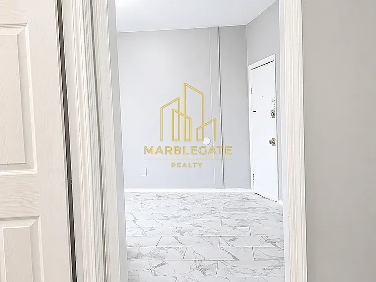 233 Littleton Ave #11E — Photo 8