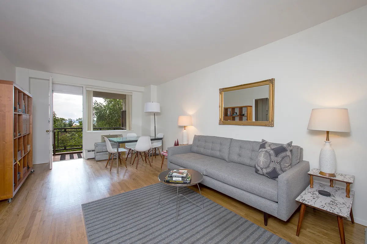 5800 Arlington Ave Unit 5R  