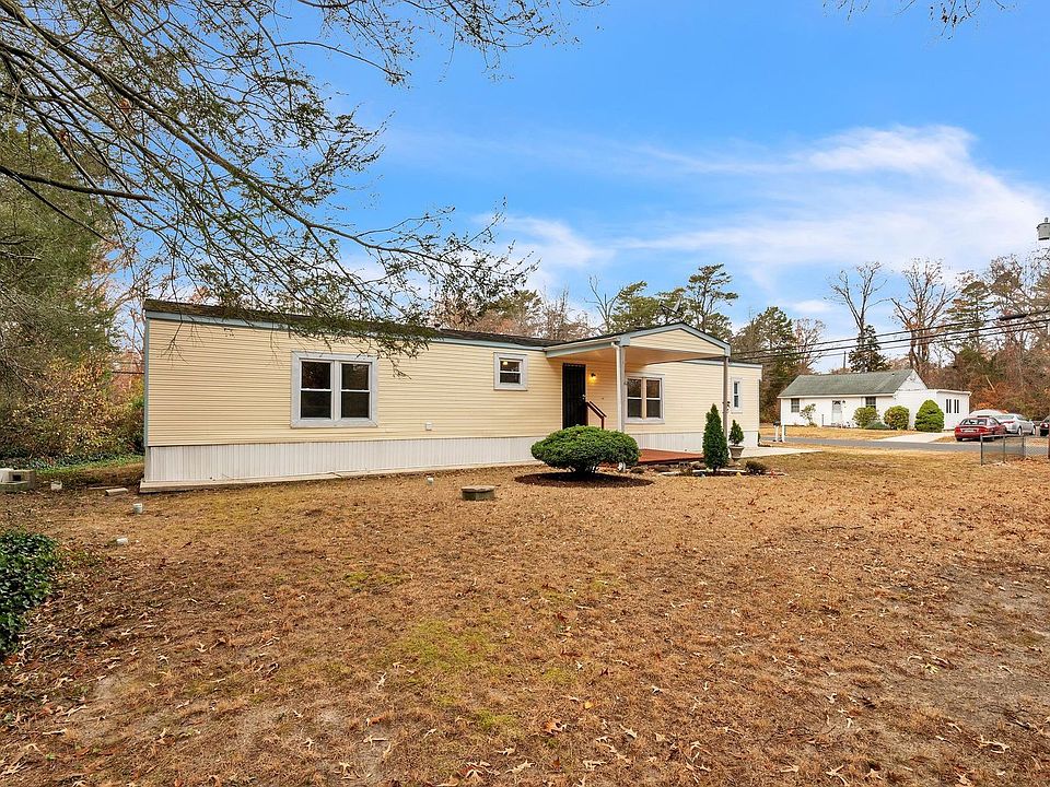1st image of 7601 Magnolia Dr