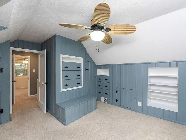 6814 Duke Dr — Photo 24