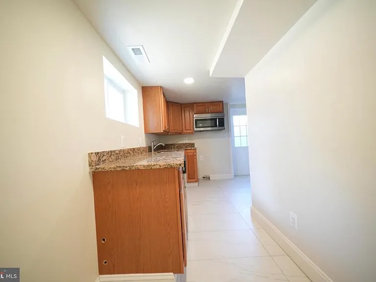 6122 54th Ave — Photo 6
