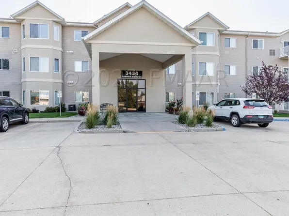 3434 28th St S Unit 207, Fargo, ND 58104