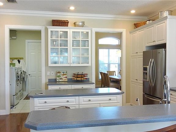 2nd image of 4952 SW Lake Grove Cir