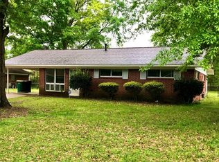 2411 Rhenda St, Tupelo, MS 38801