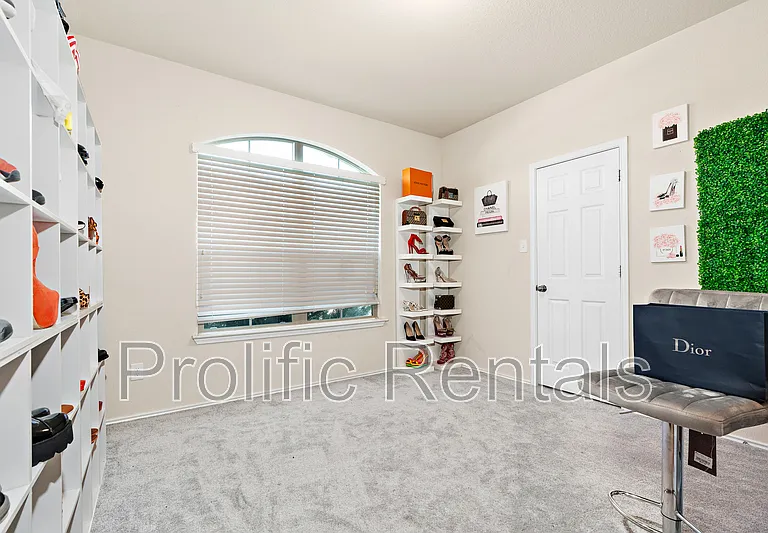 6800 Mustang Creek Rd — Photo 21