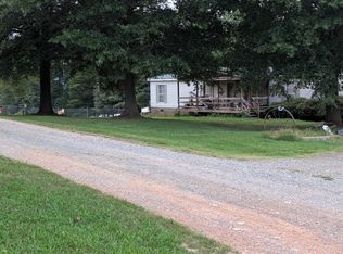 35 Long Acre Rd, Siler City, NC 27344