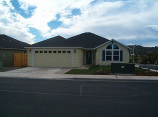 319 Northview Dr, Eagle Pt, OR 97524