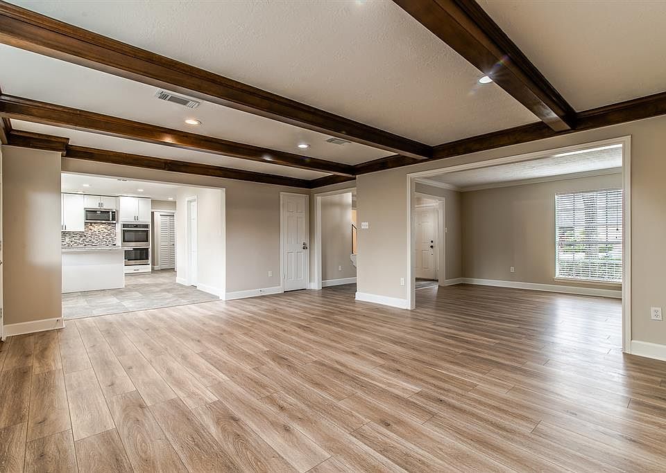 1st image of 1523 Crystal Hills Dr