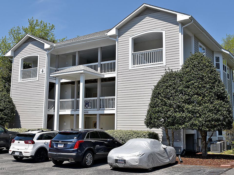 1st image of 3030 Marsh Winds Circle SE #401