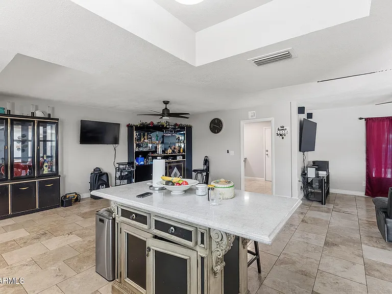 4716 W Christy Dr — Photo 14