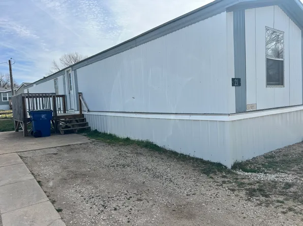 301 Opal Rd Lot 21, Abilene, KS 67410