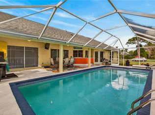 390 Saint Andrews BLVD, NAPLES, FL 34113