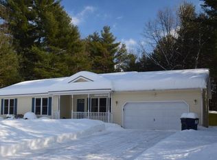 23 Wayne Ct, Queensbury, NY 12804
