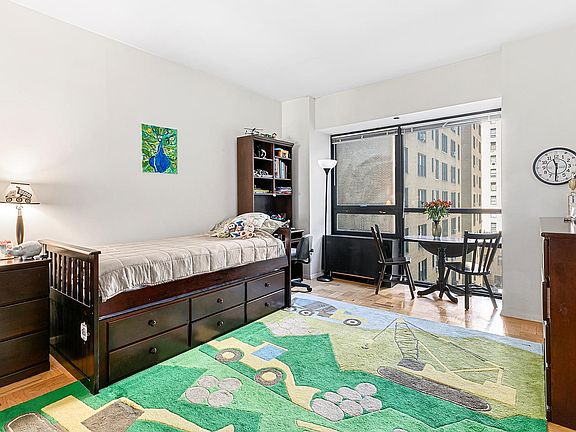 4th image of 415 E 54th St Unit 5EF